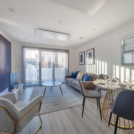 Contemporary 2 Bedroom Apartment In Ashford Ashford  Exterior photo