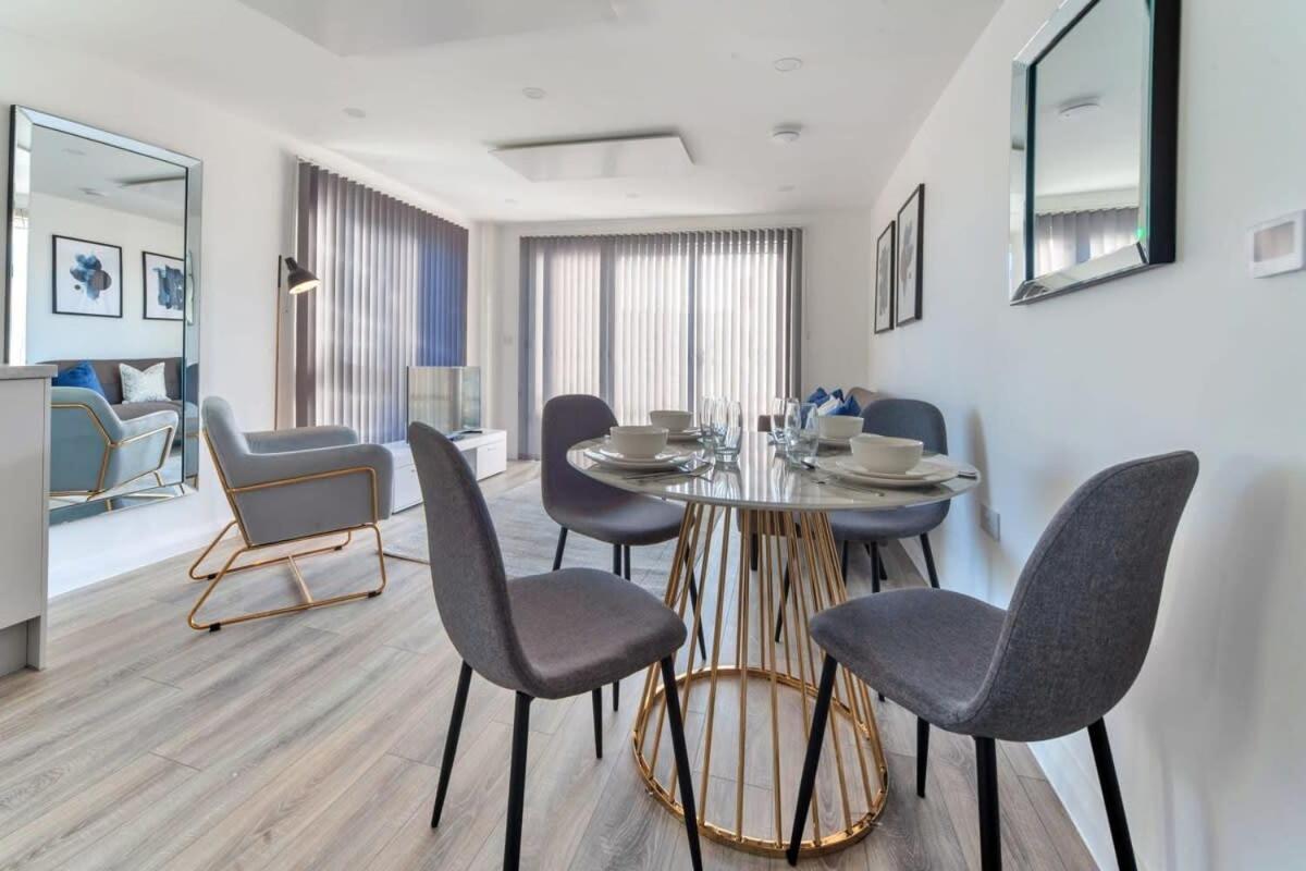 Contemporary 2 Bedroom In Ashford * Ashford (Kent)